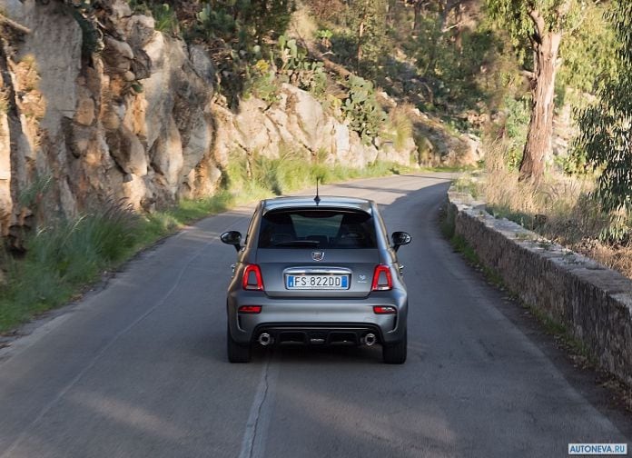 2019 Fiat 595 Abarth - фотография 36 из 55 2019 Fiat 595 Abarth - фотография 36 из 55