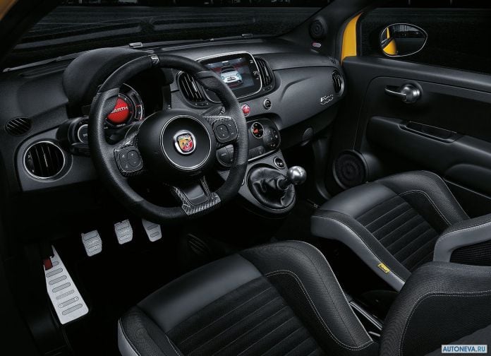2019 Fiat 595 Abarth - фотография 38 из 55