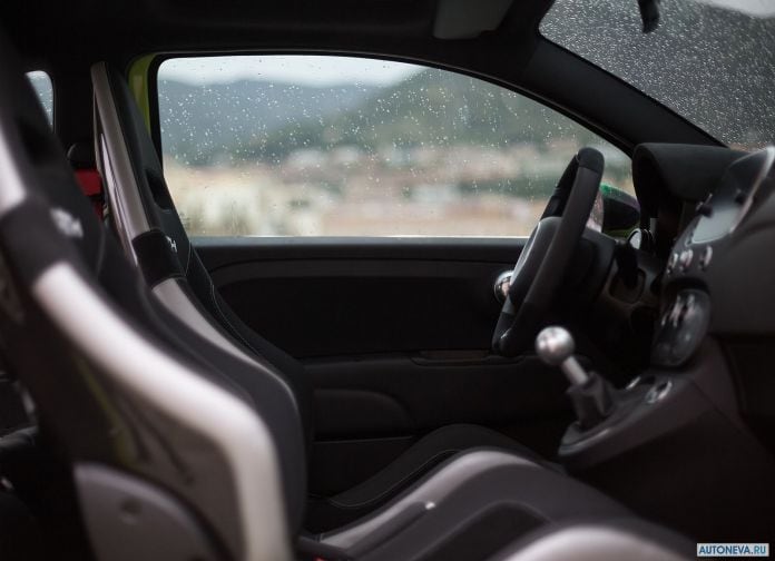 2019 Fiat 595 Abarth - фотография 47 из 55