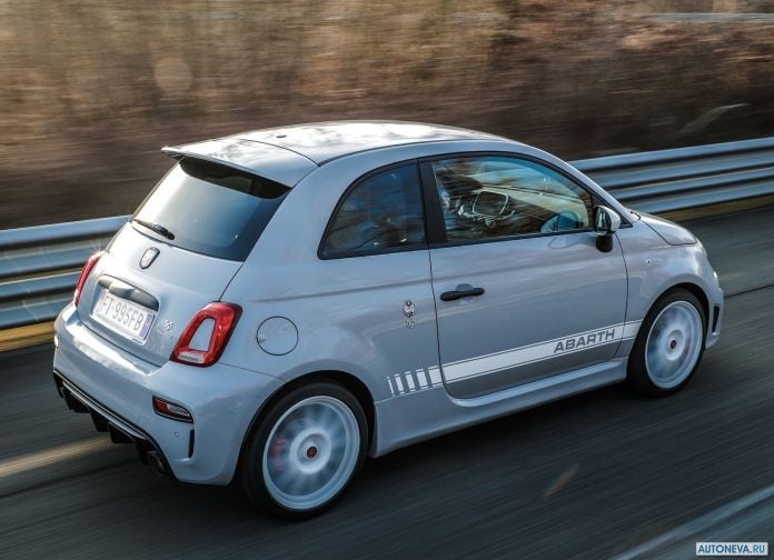 2019 Fiat 595 Abarth Esseesse - фотография 20 из 37 2019 Fiat 595 Abarth Esseesse - фотография 20 из 37