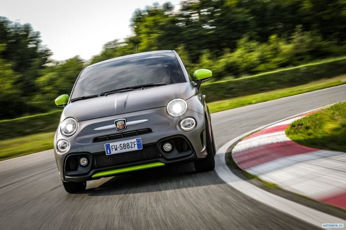 2020 Fiat 595 Abarth Pista - фотография 7 из 33