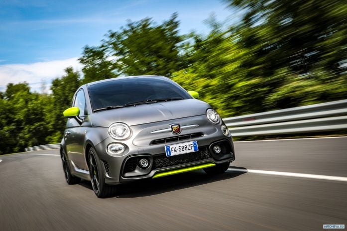 2020 Fiat 595 Abarth Pista - фотография 9 из 33