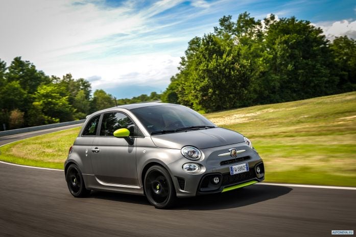 2020 Fiat 595 Abarth Pista - фотография 17 из 33 2020 Fiat 595 Abarth Pista - фотография 17 из 33