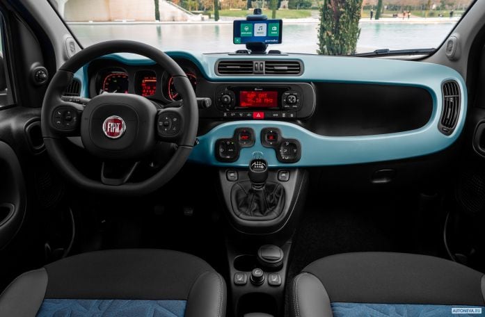 2020 Fiat Panda City Cross Hybrid Launch Edition - фотография 11 из 20 2020 Fiat Panda City Cross Hybrid Launch Edition - фотография 11 из 20