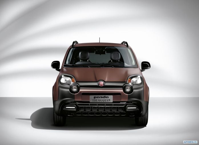 2020 Fiat Panda Trussardi - фотография 1 из 34