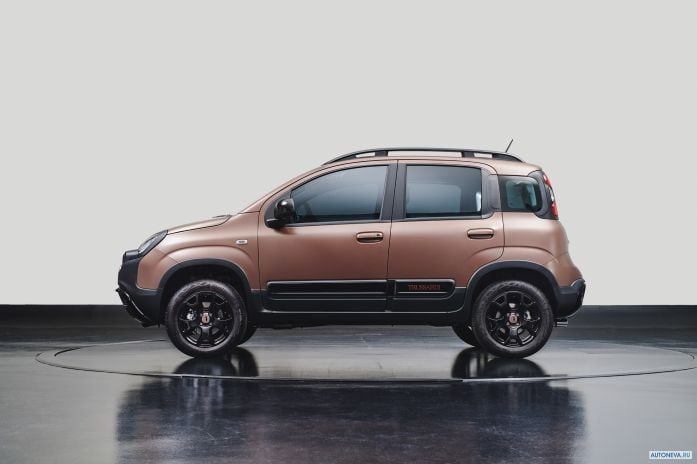 2020 Fiat Panda Trussardi - фотография 11 из 34