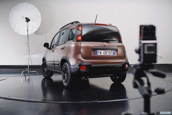 2020 Fiat Panda Trussardi - фотография 13 из 34 2020 Fiat Panda Trussardi - фотография 13 из 34