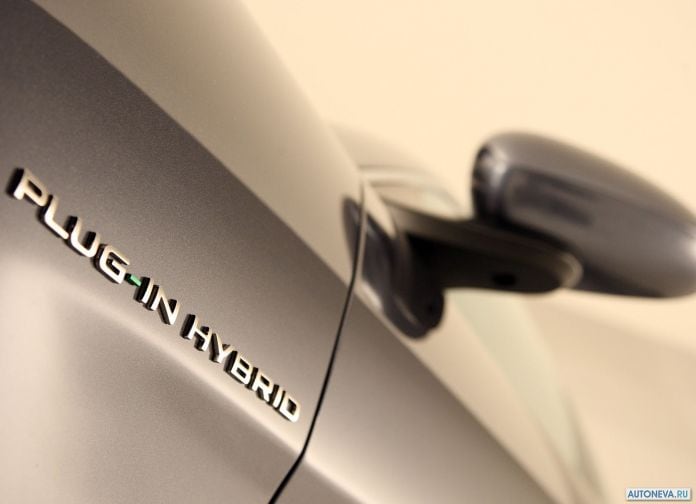 2010 Fisker Karma - фотография 26 из 40