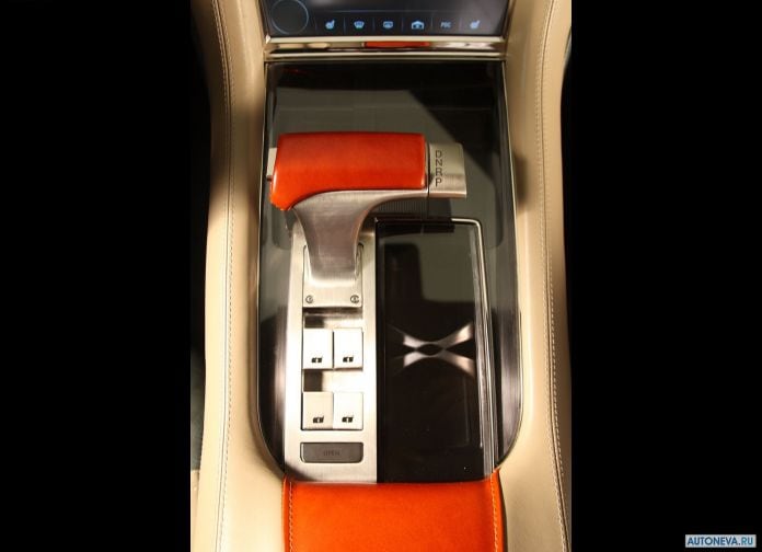 2010 Fisker Karma - фотография 27 из 40