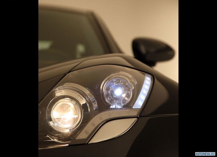 2010 Fisker Karma - фотография 31 из 40