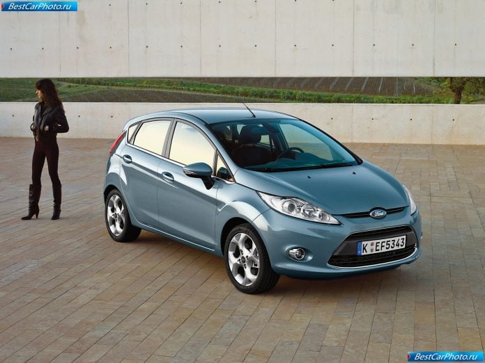 2009 Ford Fiesta 5-door - фотография 3 из 12