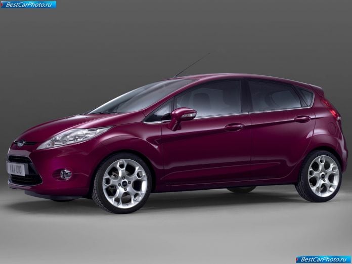 2009 Ford Fiesta 5-door - фотография 8 из 12