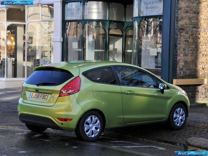 2009 Ford Fiesta Econetic - фотография 12 из 17 2009 Ford Fiesta Econetic - фотография 12 из 17