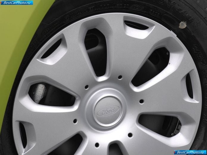2009 Ford Fiesta Econetic - фотография 15 из 17 2009 Ford Fiesta Econetic - фотография 15 из 17