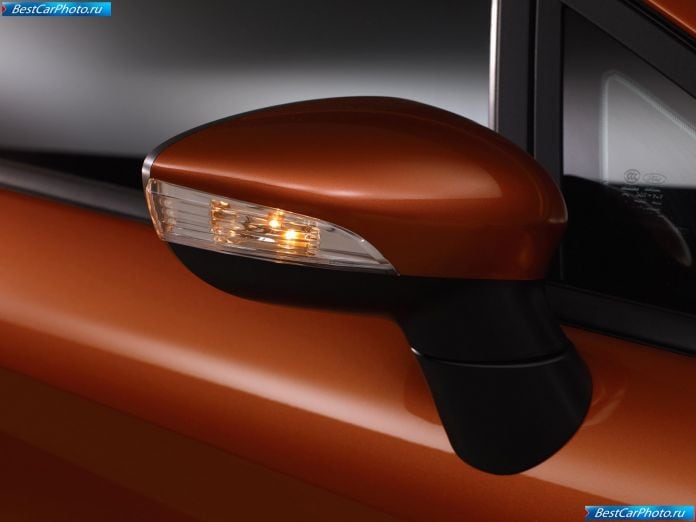 2009 Ford Fiesta S - фотография 8 из 9