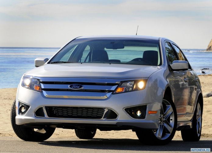 2010 Ford Fusion - фотография 1 из 33
