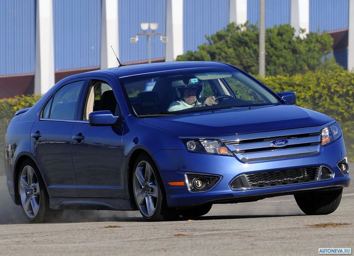 2010 Ford Fusion - фотография 7 из 33