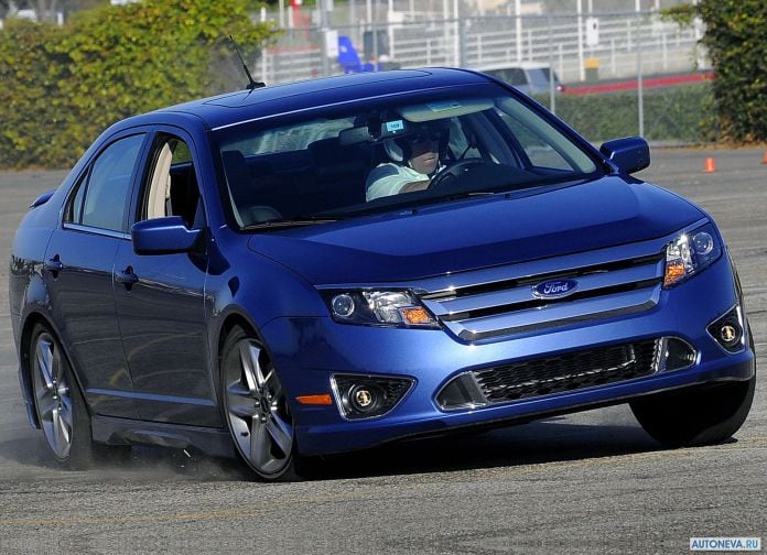 2010 Ford Fusion - фотография 8 из 33
