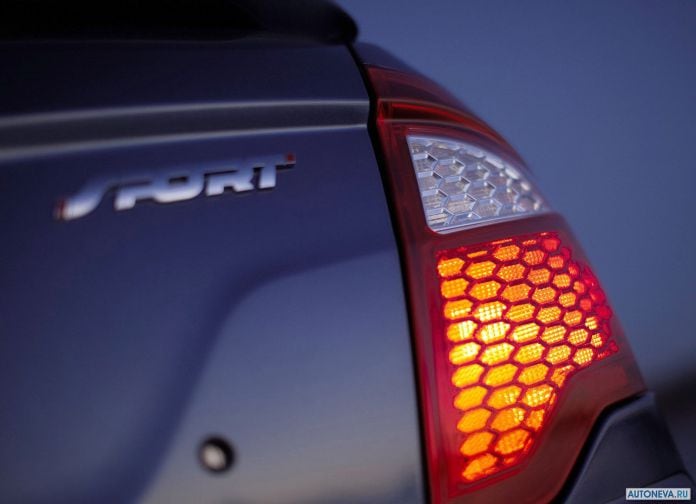 2010 Ford Fusion - фотография 25 из 33