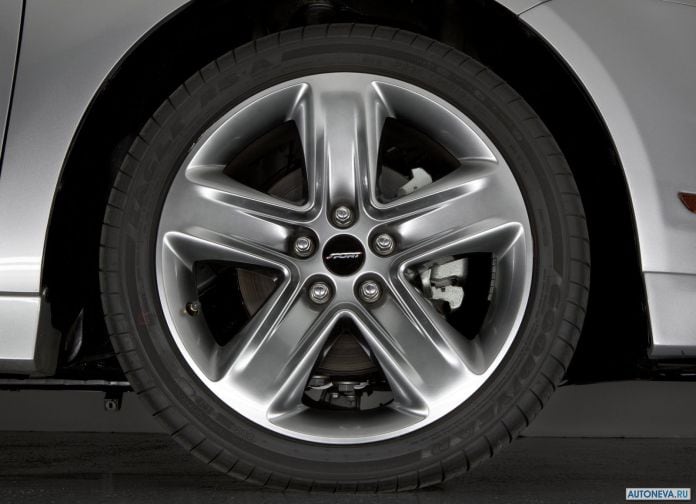 2010 Ford Fusion - фотография 30 из 33