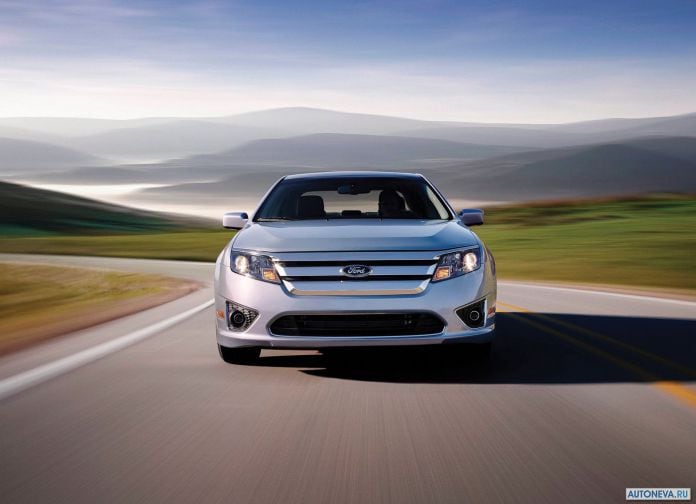 2010 Ford Fusion Hybrid - фотография 1 из 38