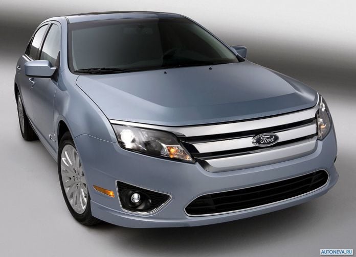 2010 Ford Fusion Hybrid - фотография 2 из 38