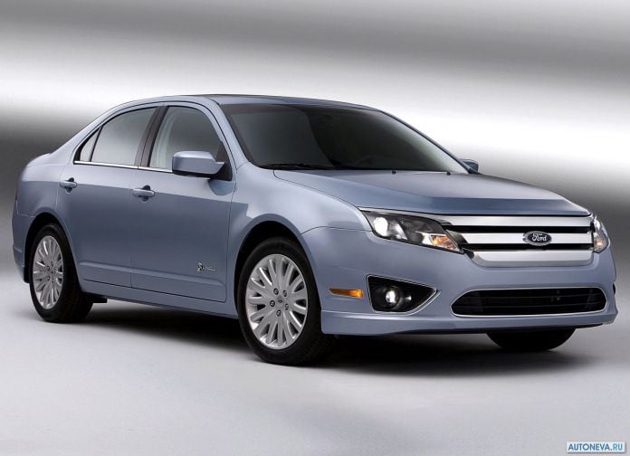 2010 Ford Fusion Hybrid - фотография 3 из 38