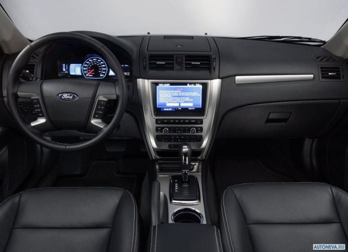 2010 Ford Fusion Hybrid - фотография 6 из 38