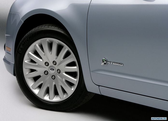 2010 Ford Fusion Hybrid - фотография 27 из 38 2010 Ford Fusion Hybrid - фотография 27 из 38