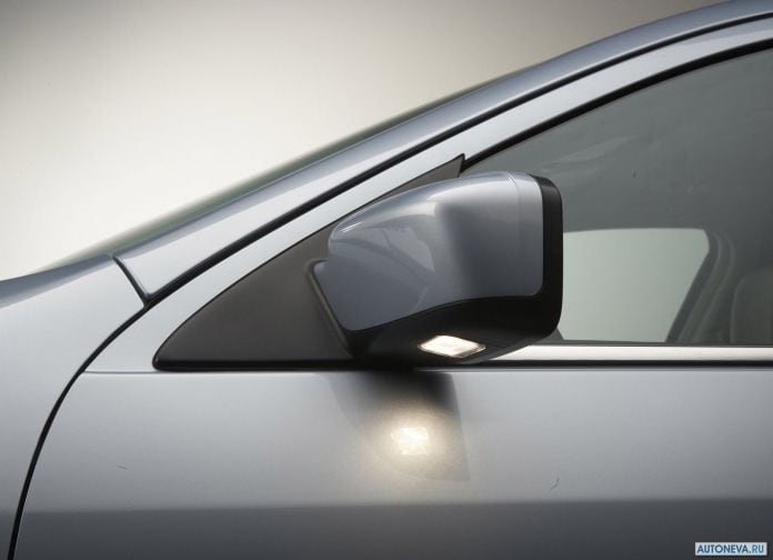 2010 Ford Fusion Hybrid - фотография 28 из 38 2010 Ford Fusion Hybrid - фотография 28 из 38