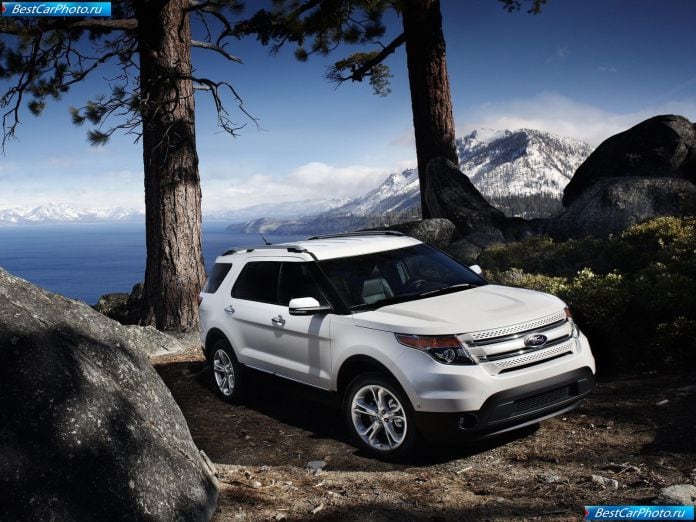 2011 Ford Explorer - фотография 3 из 80