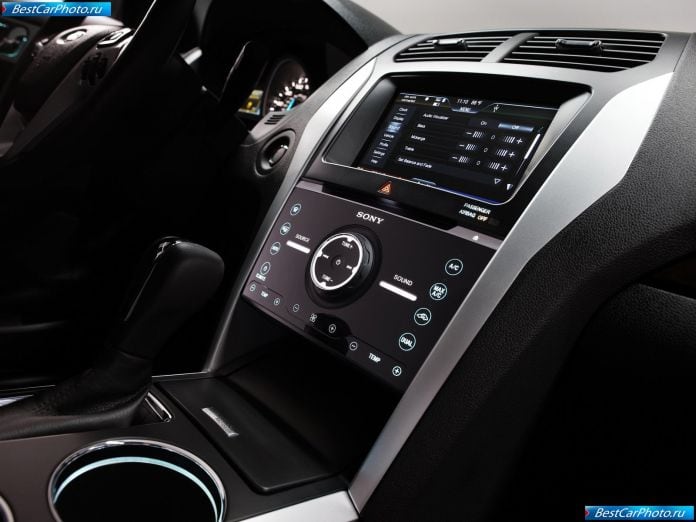 2011 Ford Explorer - фотография 39 из 80