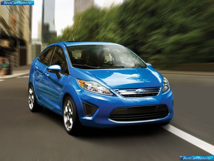 2011 Ford Fiesta - фотография 3 из 38