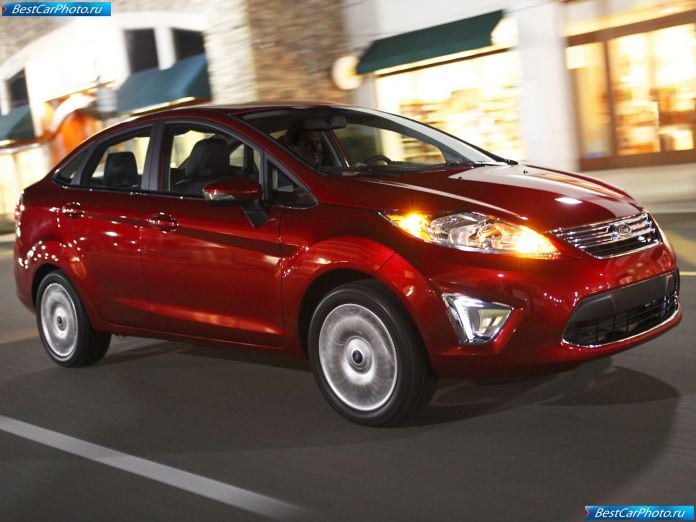 2011 Ford Fiesta - фотография 8 из 38