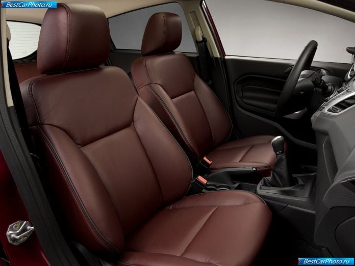 2011 Ford Fiesta - фотография 22 из 38