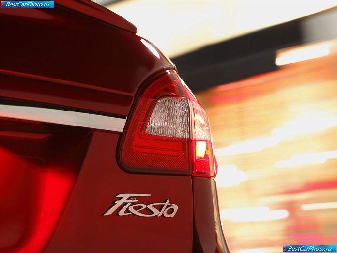 2011 Ford Fiesta - фотография 31 из 38