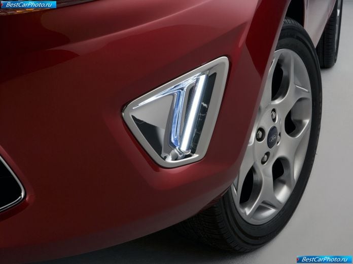 2011 Ford Fiesta - фотография 34 из 38