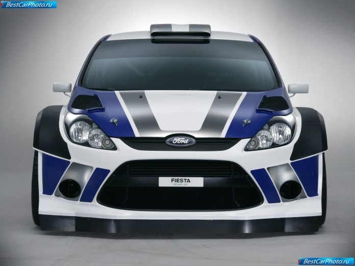 2011 Ford Fiesta Rs Wrc - фотография 7 из 14