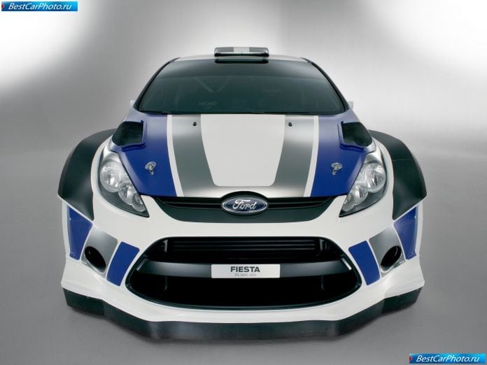 2011 Ford Fiesta Rs Wrc - фотография 8 из 14