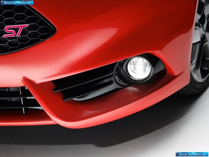 2011 Ford Fiesta St Concept - фотография 14 из 21
