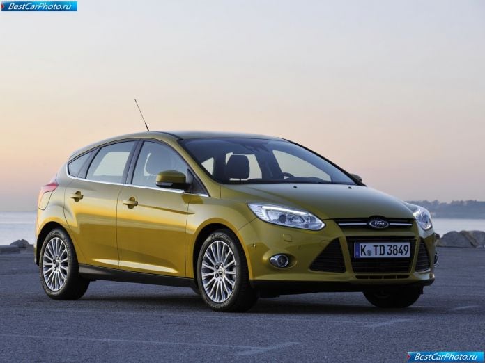 2011 Ford Focus - фотография 1 из 68