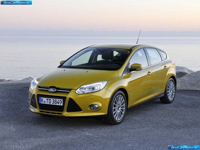 2011 Ford Focus - фотография 2 из 68
