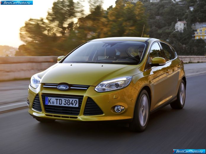 2011 Ford Focus - фотография 3 из 68