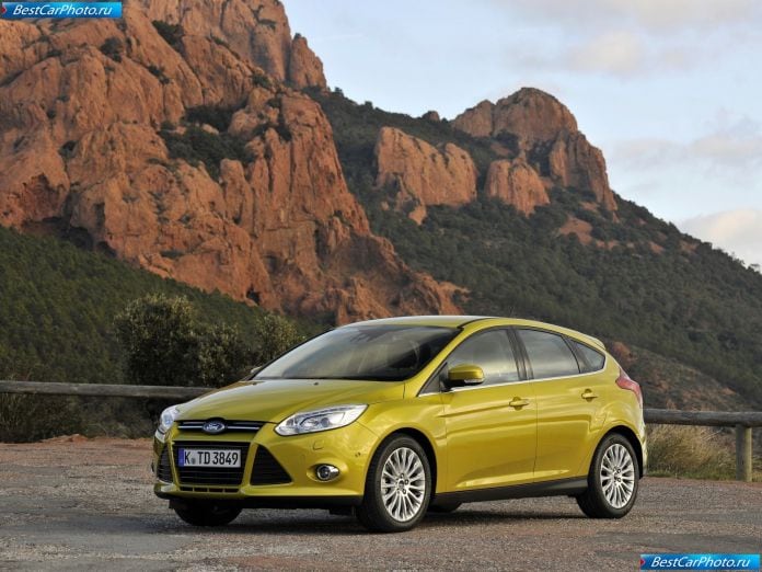 2011 Ford Focus - фотография 9 из 68