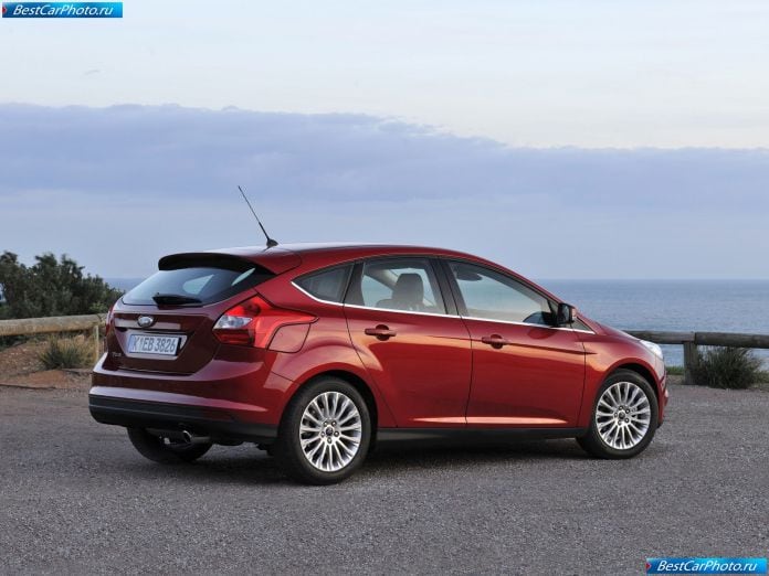 2011 Ford Focus - фотография 26 из 68