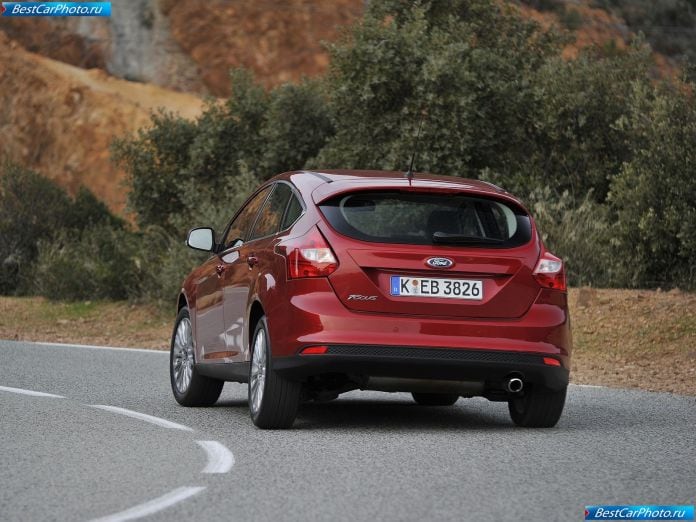 2011 Ford Focus - фотография 28 из 68