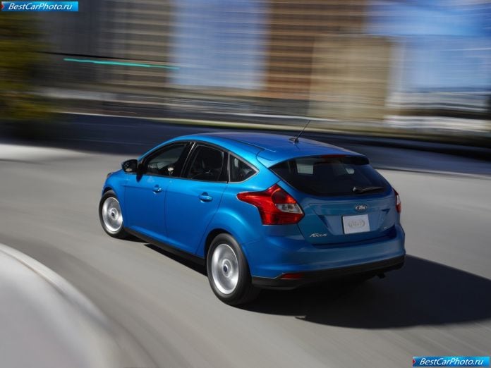 2011 Ford Focus - фотография 30 из 68