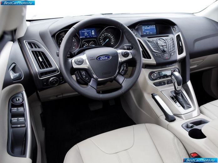2011 Ford Focus - фотография 43 из 68 2011 Ford Focus - фотография 43 из 68