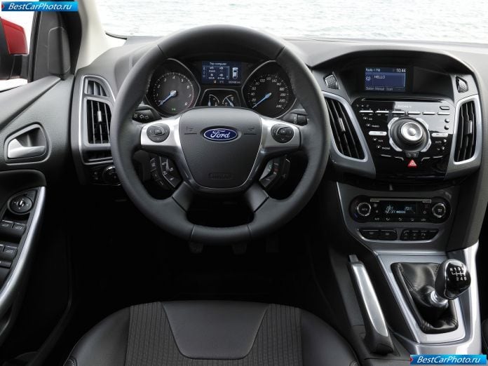 2011 Ford Focus - фотография 47 из 68