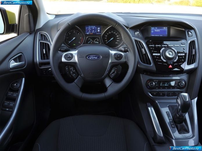 2011 Ford Focus - фотография 49 из 68 2011 Ford Focus - фотография 49 из 68